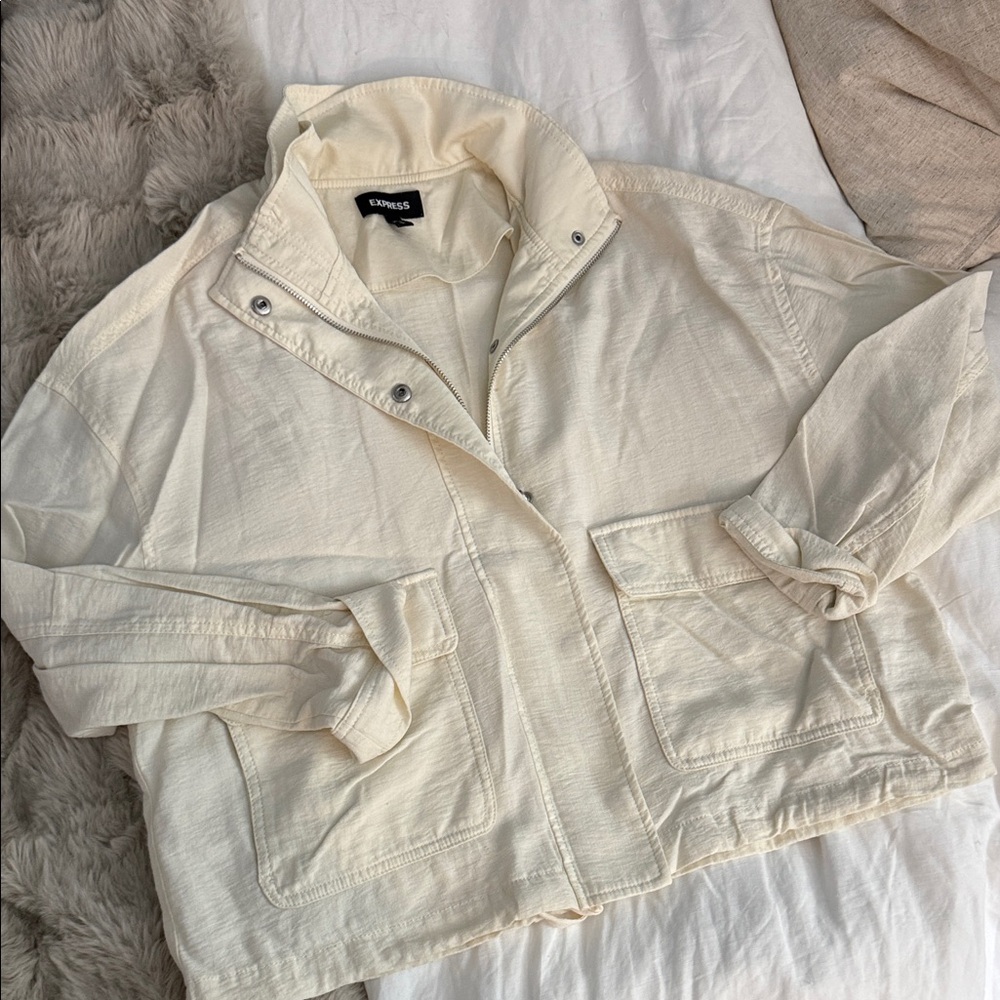 Express Women's Off-White Utility Jacket